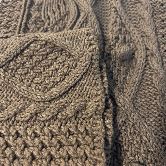 Free People cable and cobble green cardigan. - Picture 6 of 7